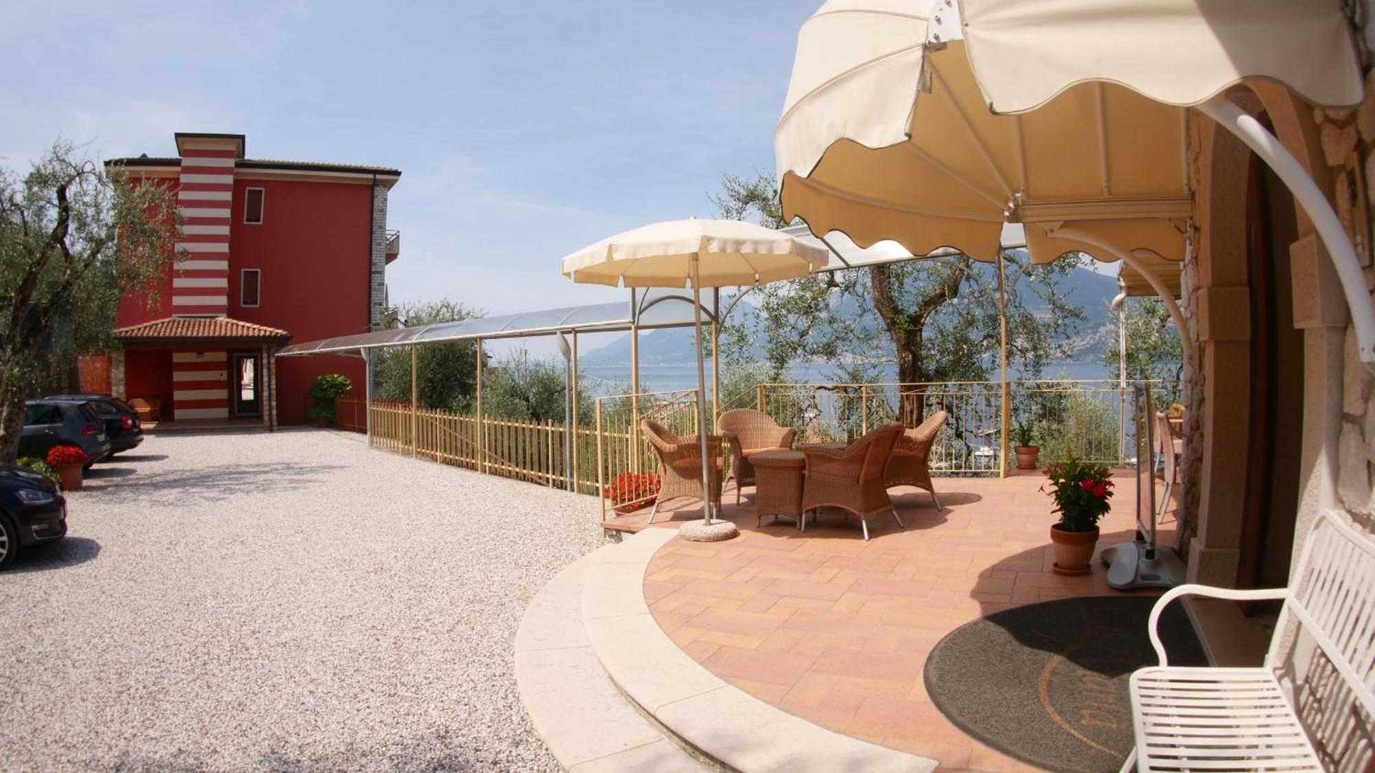 Residence Casa Maria Assenza Exterior foto