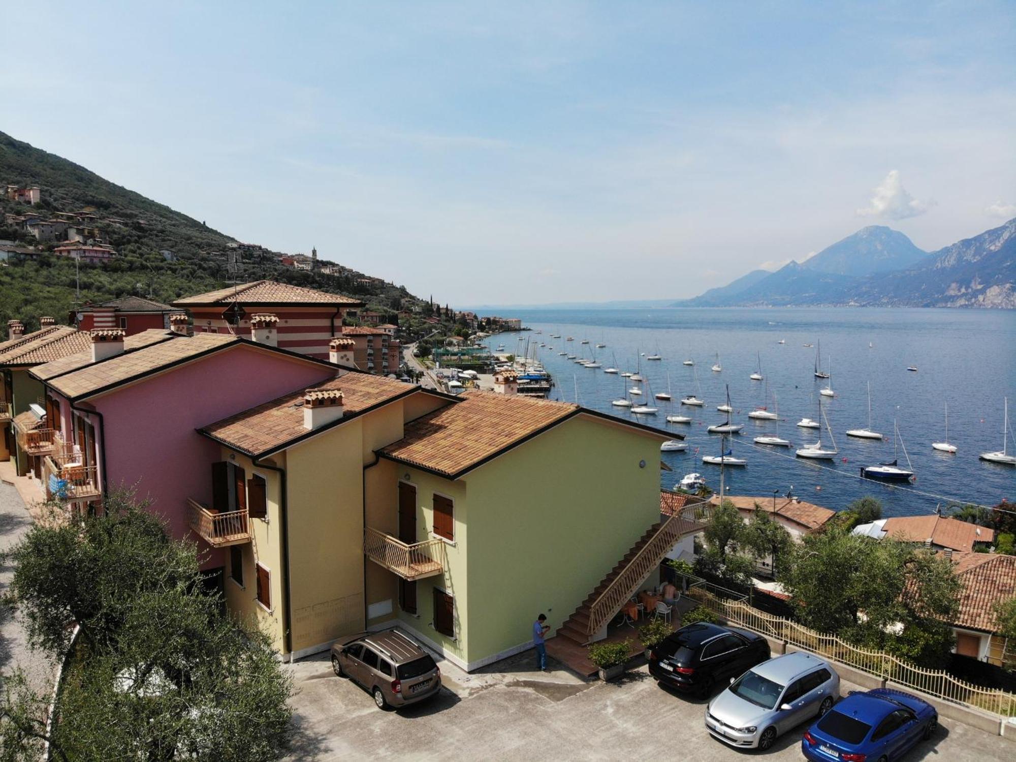 Residence Casa Maria Assenza Exterior foto